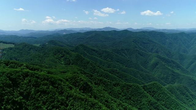 韩国江原道正城县白峰岭的喀斯特地貌视频素材