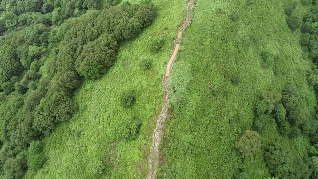 韩国江原道宗宪县明东山的喀斯特地貌视频素材