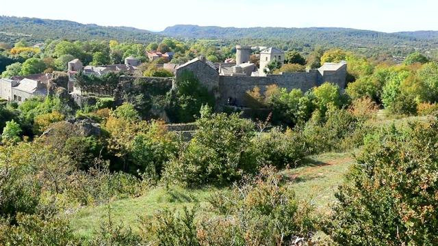 古拉库弗托拉德村。Aveyron。法国视频素材