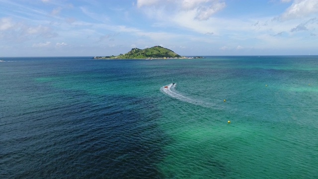 从韩国济州岛济州市看海景和泌阳岛视频素材