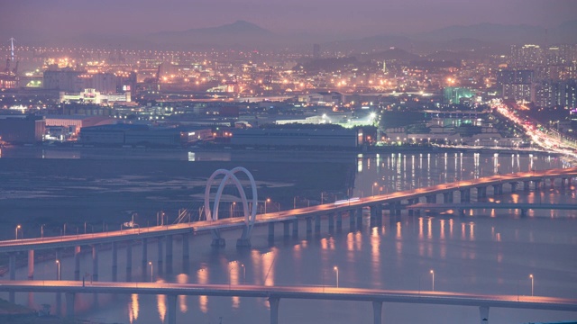 夜景仁川港与细尘，仁川，韩国视频素材