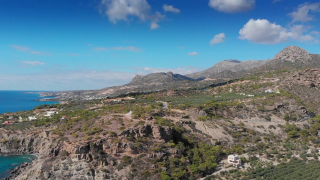 岩石山和希腊岛，克里特岛，希腊的风景视频素材