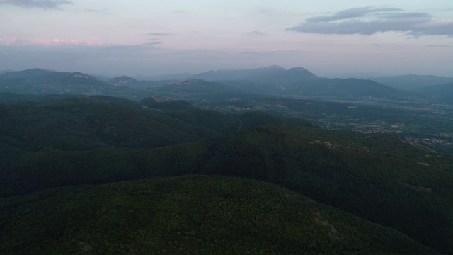 日落时分的山脉视频素材