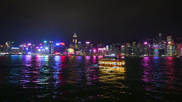 从海湾对岸看香港夜景视频素材