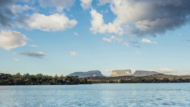 Canaima National Park tepuis的间歇记录:跨度、Kusary和Kurawaik。委内瑞拉视频素材