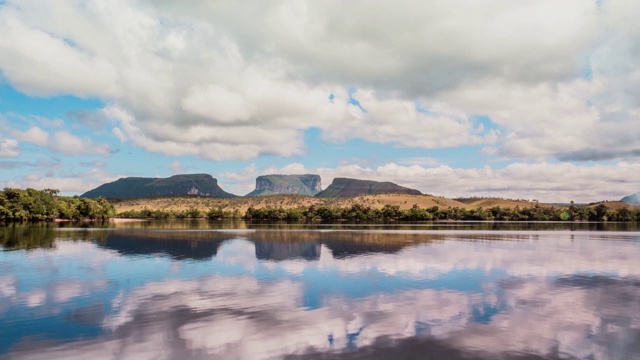 Canaima National Park tepuis的间歇记录:跨度、Kusary和Kurawaik。委内瑞拉视频素材