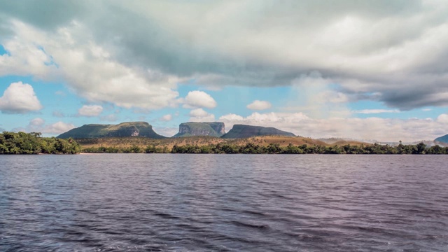 Canaima National Park tepuis的间歇记录:跨度、Kusary和Kurawaik。委内瑞拉视频素材