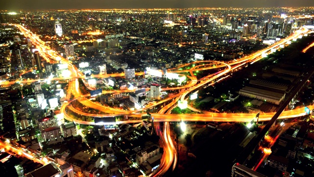 曼谷市中心的夜景，摩天大楼的顶视图，曼谷视频素材