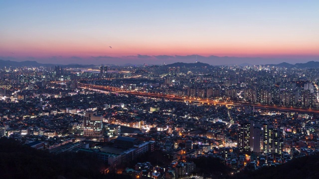 韩国首尔，正南谷，永马山，日落至夜景视频素材