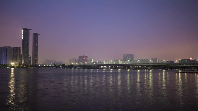 夜晚时间照明澳门城市湾交通大桥全景时间间隔4k中国视频素材