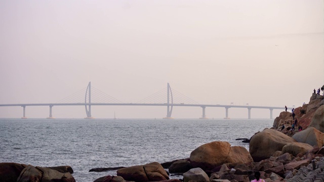 著名的港澳珠海交通大桥湾日落时间全景时间间隔4k中国视频素材