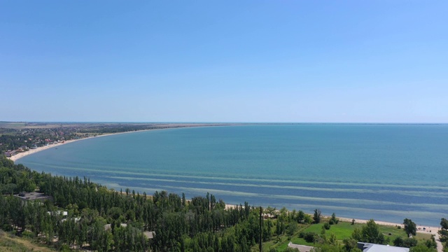 海岸鸟瞰图。吐在亚速海视频素材