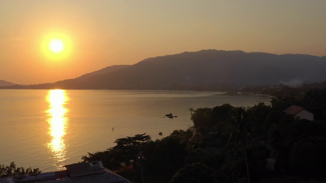 日落天空苏梅岛景观海岸线航空全景4k泰国视频素材