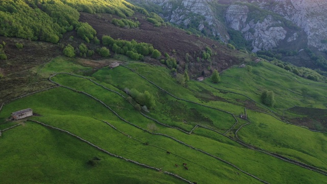 Portillo La Sia, La Gandara, Alto Ason, Soba Valley, Valles pasi戈斯，Cantabria, Spain, Europe视频素材