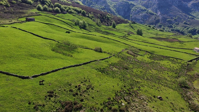 Portillo La Sia, La Gandara, Alto Ason, Soba Valley, Valles pasi戈斯，Cantabria, Spain, Europe视频素材