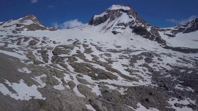 飞越阿尔卑斯山视频素材