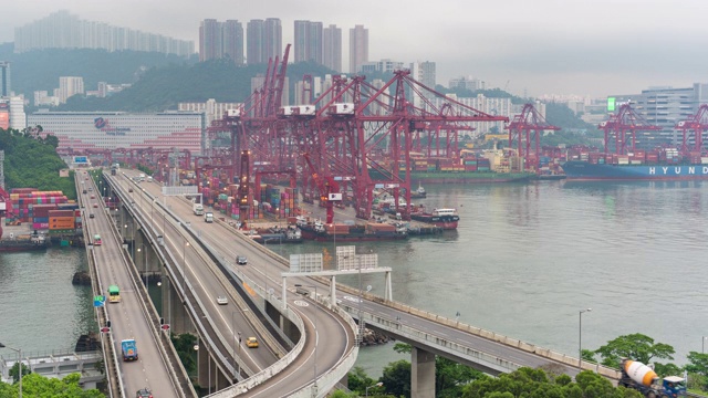 时间流逝:香港仔青衣附近的交通情况视频素材