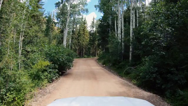 POV越野车行驶在拉萨尔山，摩押视频素材