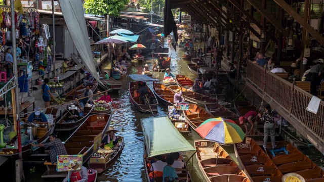 Damnoen Saduak，最著名的传统水上市场和文化旅游目的地，Ratchaburi，泰国-时光流逝视频素材