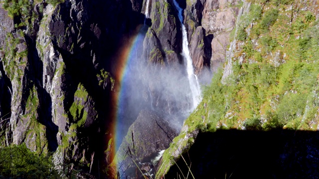 Voringfossen Vøringsfossen瀑布彩虹无缝无尽的时间间隔在假期旅行附近的Eidfjord挪威欧洲视频下载