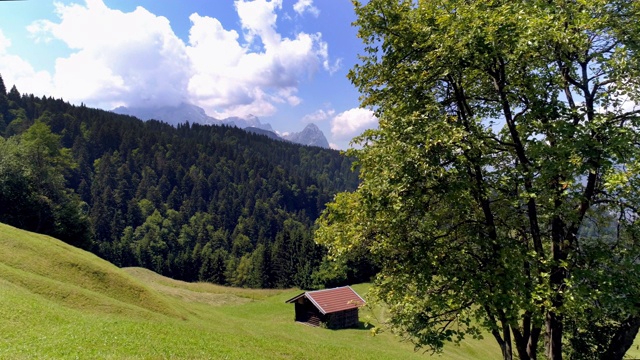 巴伐利亚阿尔卑斯山脉的Wetterstein山视频素材