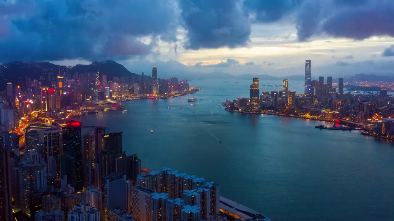 从早到晚，香港城市天际线的坍塌视频下载