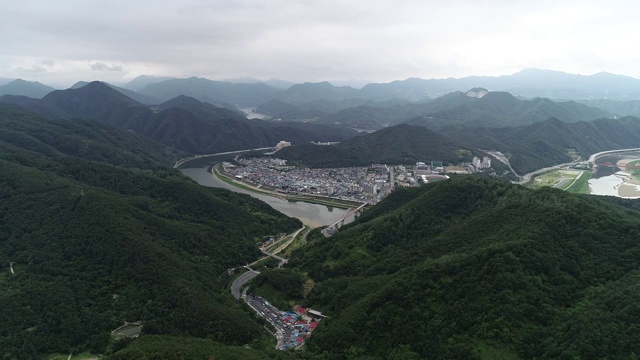 韩国丹阳县周围的山景视频素材