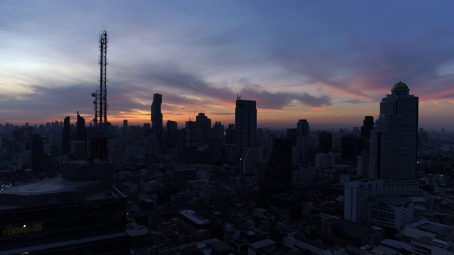 4k空中曼谷市中心城市视图，飞越曼谷，泰国。视频素材