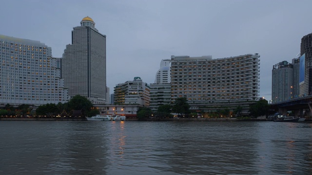 4k空中曼谷市中心城市视图，飞越曼谷，泰国。视频素材