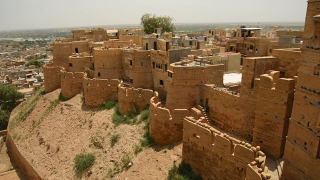 从Jaisalmer堡，Jaisalmer，拉贾斯坦邦，印度的Jaisalmer城的观点。视频素材