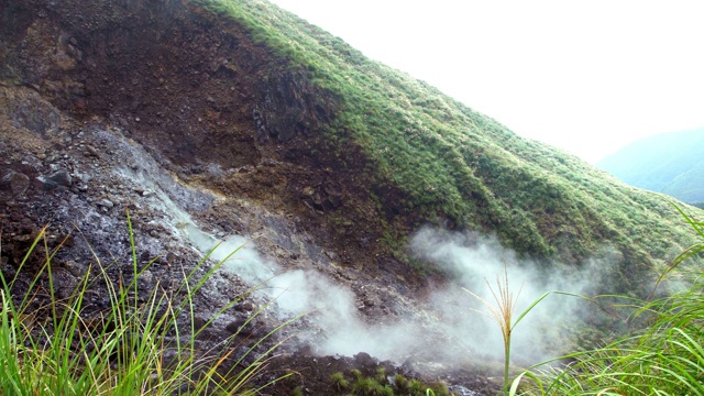 阳明山公园4K温泉山视频素材