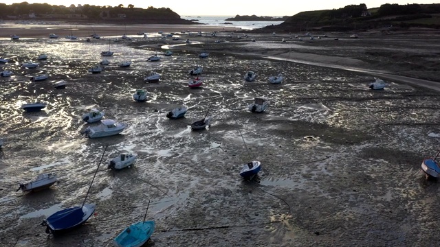 法国布列塔尼北部海岸的退潮视频素材