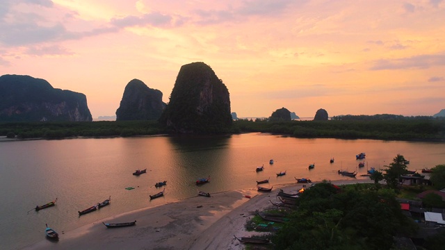 鸟瞰图拍摄美丽的风景和安达曼海日落，热带海滩海在泰国南部，亚洲视频素材