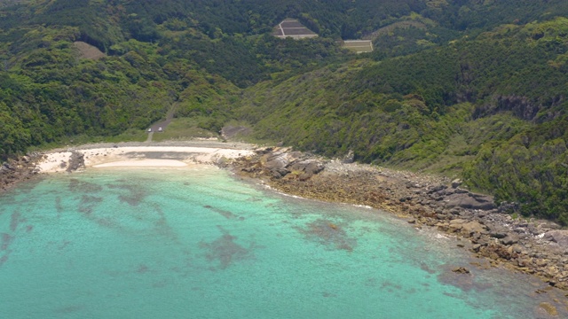 鸟瞰图的海滩蚂蚁海岸在日本视频素材