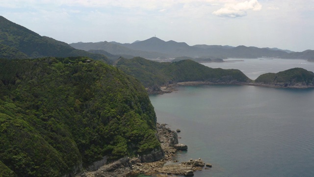 View of the Gengoro Island in Nakadōri-jima (中通島) in the Gotō Islands (五島市)视频素材