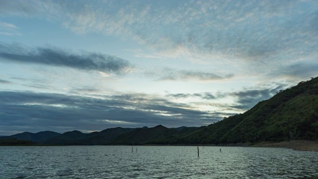 日落湖，从白天到夜晚的时光流逝视频素材