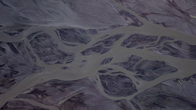 冰岛冰川河鸟瞰图视频素材