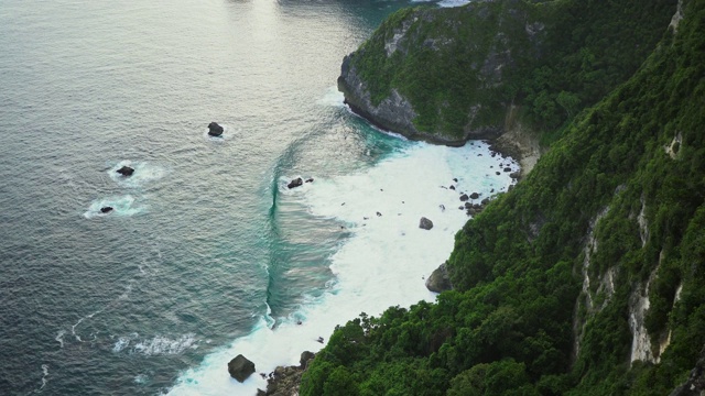 Nusa Penida的钻石白色海滩风景视频素材