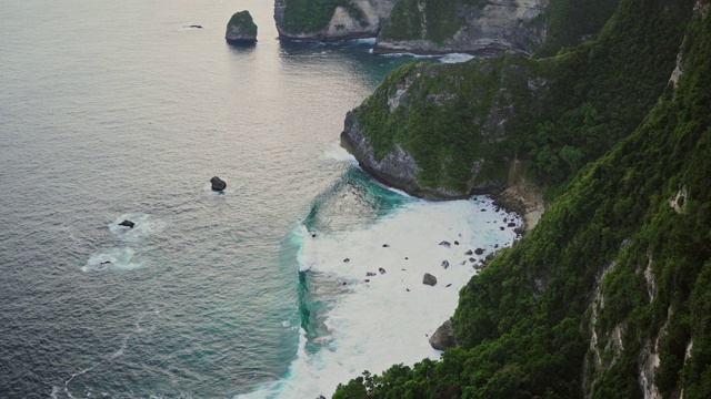 Nusa Penida的钻石白色海滩风景视频素材