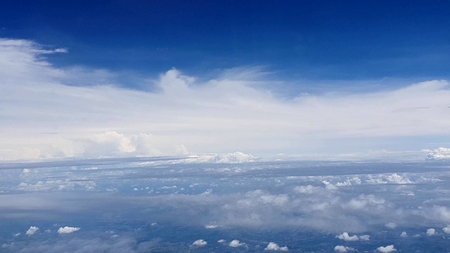 从飞机上看云天空视频素材