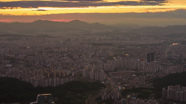 韩国大田市锡江山市区的日落风景视频素材