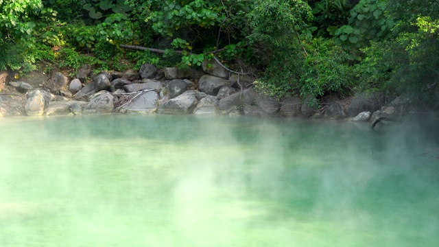 台湾台北市北投温泉之热水视频素材