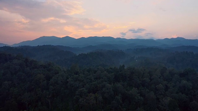 日落山景黄昏的天空视频素材