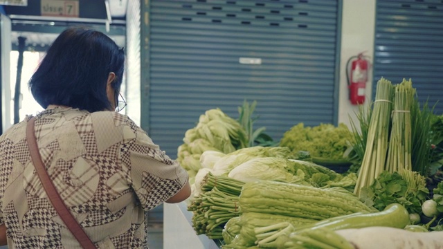 亚洲高级杂货店购物视频素材