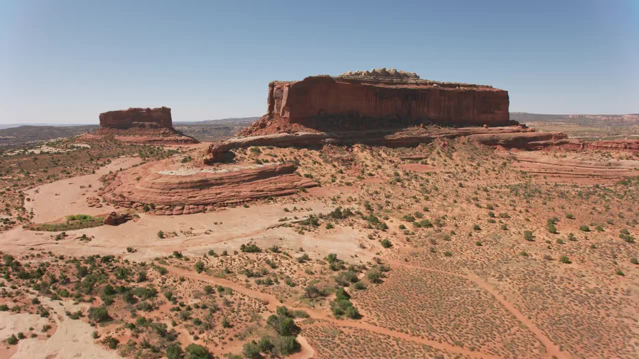 峡谷地的鸟瞰图。视频素材