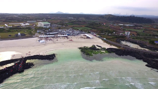 西浦/济州岛海岸线，韩国视频素材