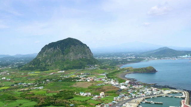 永美里海滩和三班山/西浦，济州岛，韩国视频素材