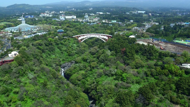 Seonimgyo桥/西浦，济州岛，韩国视频素材