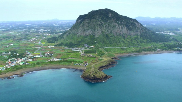 永美里海滩和三班山/西浦，济州岛，韩国视频素材