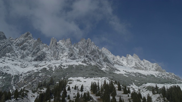 阿尔卑斯山景观与Hochkönig，徒步区，阿尔卑斯山，Mühlbach，萨尔茨堡地，奥地利，欧洲视频素材